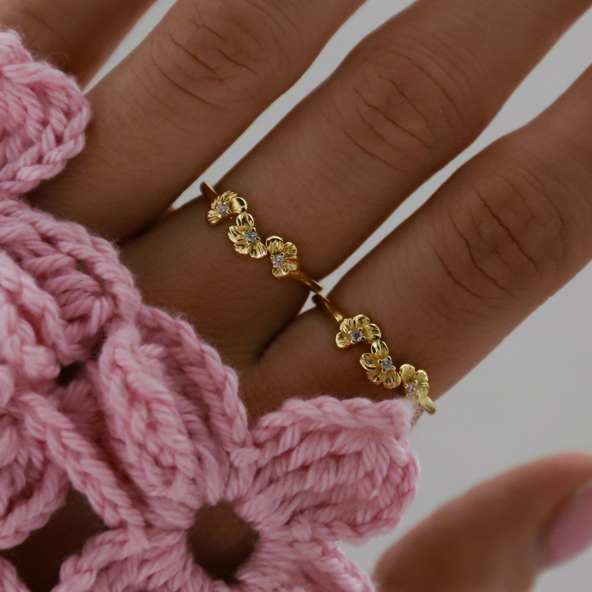 BLÓMSTRA hringur GYLLT