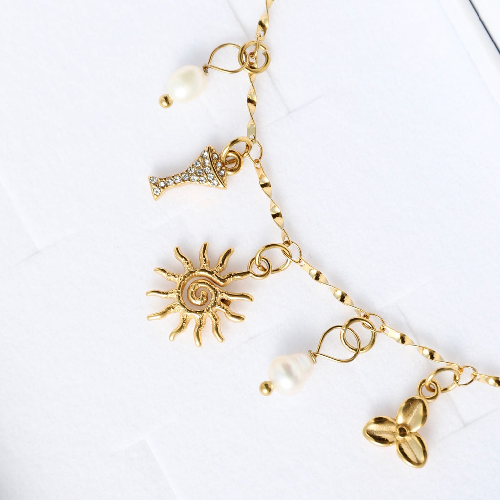 CHARM keðja fíngerð TWIST - Charm ARMBAND GYLLT