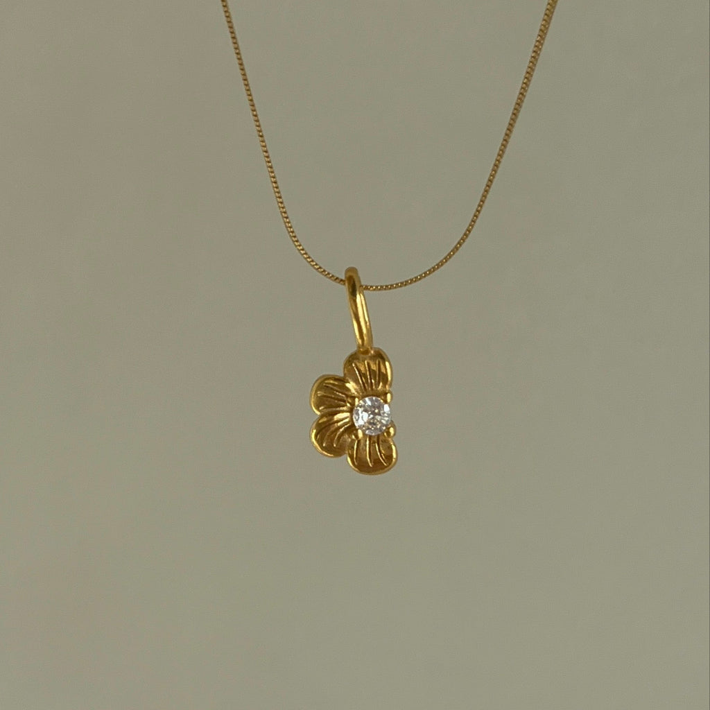 SPARKLE BLÓM charm -GYLLT